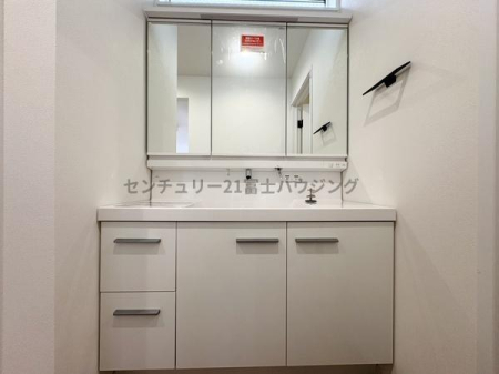 _ސ쌧sCݓ4ڂ̐VzˌĂ̐ʑEʏ