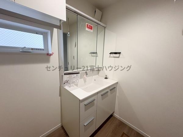 _ސ쌧sCݓ4ڂ̐VzˌĂ̐ʑEʏ