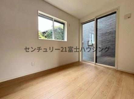 _ސ쌧sH4ڂ̐VzˌĂ̐Q