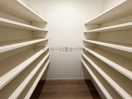 �_�ސ쌧������s���C�ݓ�4���ڂ̐V�z��ˌ��Ă̎��[