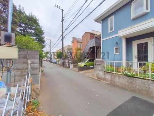 _ސ쌧sC7ڂ̐VzˌĂ̑OʓH܂ތnʐ^