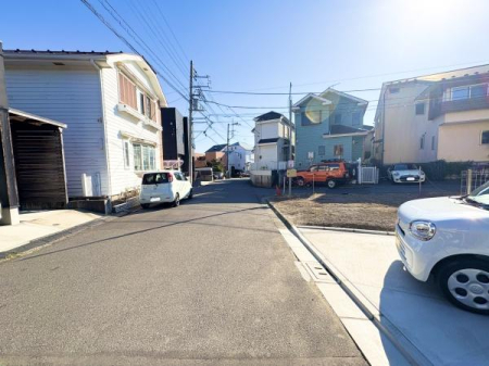 �_�ސ쌧������s���a���̐V�z��ˌ��Ă̑O�ʓ��H�܂ތ��n�ʐ^