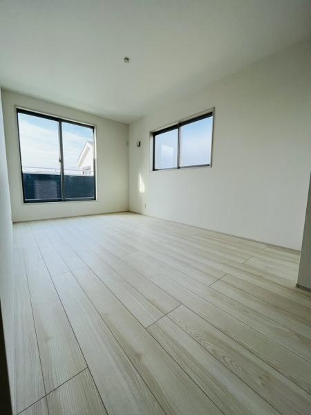 �_�ސ쌧������s�����̐V�z��ˌ��Ă̗m��