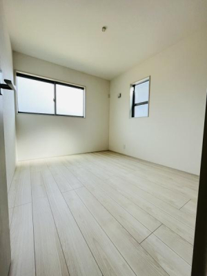 �_�ސ쌧������s�����̐V�z��ˌ��Ă̗m��