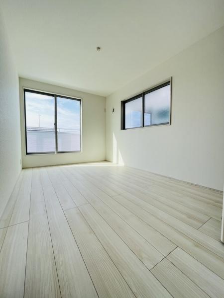 �_�ސ쌧������s�����̐V�z��ˌ��Ă̗m��