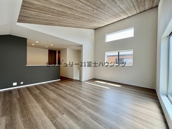 _ސ쌧sPs3ڂ̐VzˌẴrO