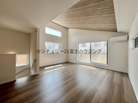 _ސ쌧sPs3ڂ̐VzˌẴrO