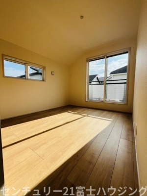 �_�ސ쌧������s�~���̐V�z��ˌ��Ă̗m��