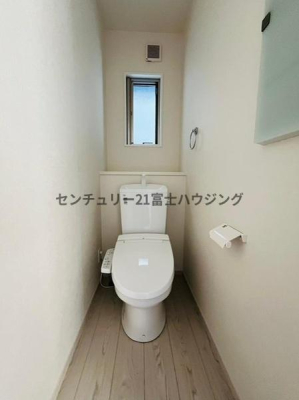 �_�ސ쌧����s�T���̐V�z��ˌ��Ẵg�C��