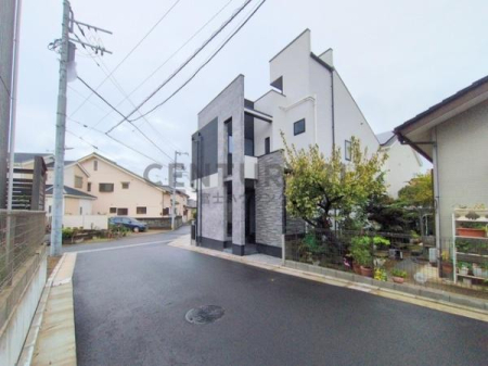 _ސ쌧sc1ڂ̐VzˌĂ̑OʓH܂ތnʐ^