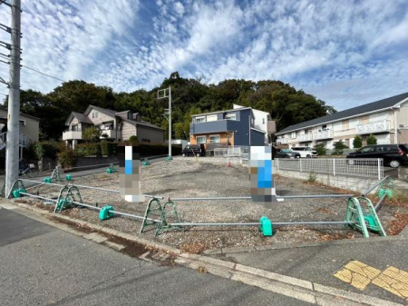 _ސ쌧s̐VzˌĂ̑OʓH܂ތnʐ^