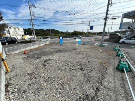 _ސ쌧s̐VzˌĂ̑OʓH܂ތnʐ^