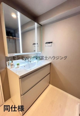 �_�ސ쌧������s�΂��l�̒��Ã}���V�����̐��ʑ�E���ʏ�