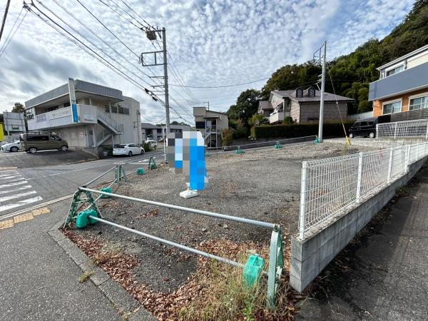 _ސ쌧s̐VzˌĂ̑OʓH܂ތnʐ^