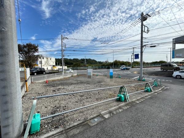 _ސ쌧s̐VzˌĂ̑OʓH܂ތnʐ^