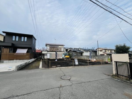 _ސ쌧sq̓yn̑OʓH܂ތnʐ^