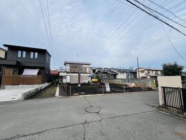 _ސ쌧sq̓yn̑OʓH܂ތnʐ^