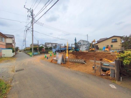 神奈川県茅ヶ崎市萩園の新築一戸建ての現地外観写真