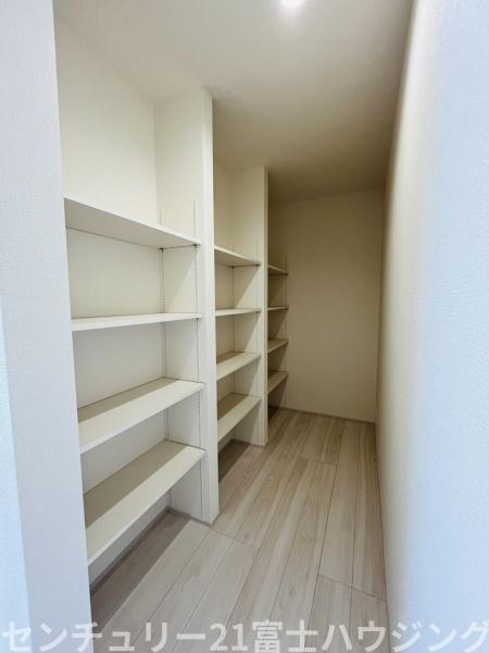 �_�ސ쌧������s�����̐V�z��ˌ��Ă̎��[