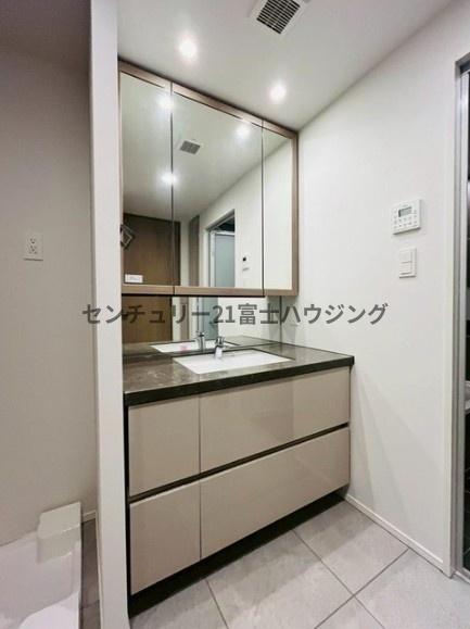 _ސ쌧sC1ڂ̒Ã}V̐ʑEʏ