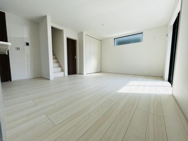 �_�ސ쌧������s����2���ڂ̐V�z��ˌ��Ẵ��r���O