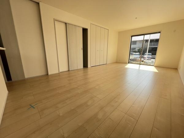 �_�ސ쌧������s����2���ڂ̐V�z��ˌ��Ẵ��r���O