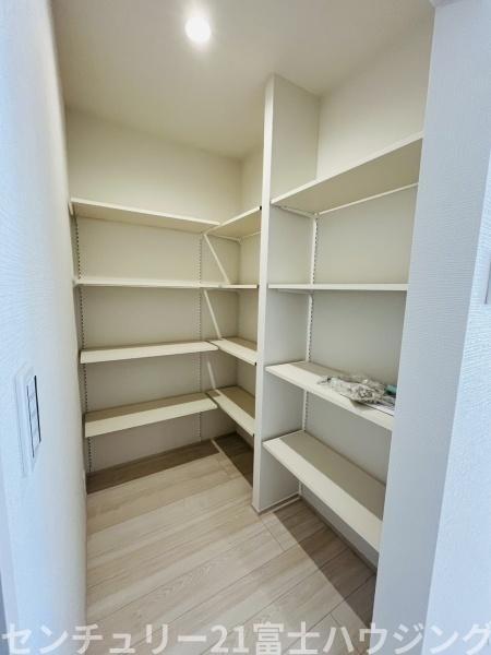 �_�ސ쌧������s�����̐V�z��ˌ��Ă̎��[