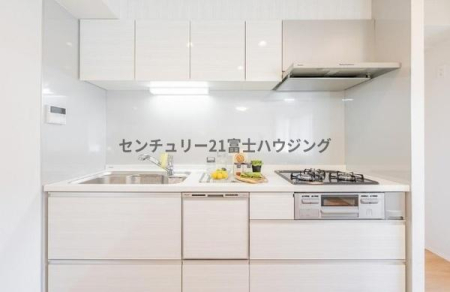 �_�ސ쌧������s�{��4���ڂ̒��Ã}���V�����̃L�b�`��