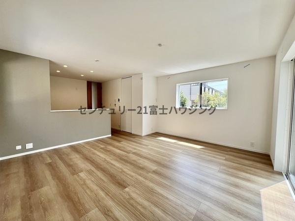 _ސ쌧sPs3ڂ̐VzˌẴrO