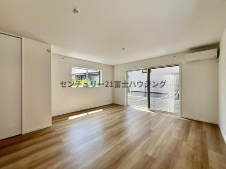 _ސ쌧sPs3ڂ̐VzˌẴrO