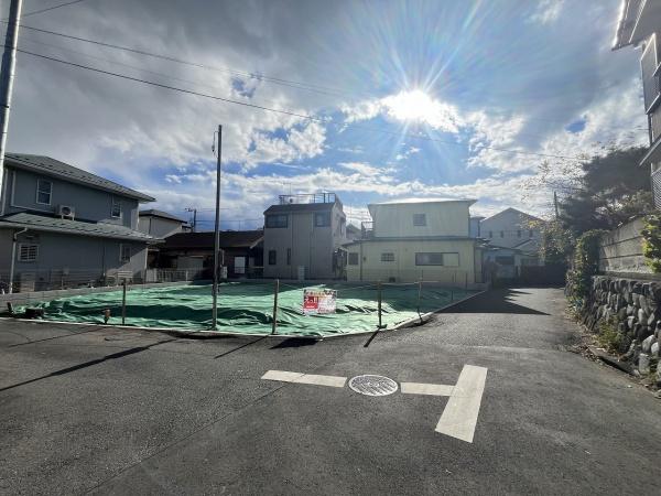 �_�ސ쌧����s�H��2���ڂ̓y�n�̑O�ʓ��H�܂ތ��n�ʐ^