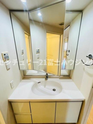 _ސ쌧qsR̒Ã}V̐ʑEʏ