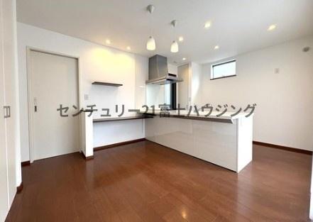 _ސ쌧sH1ڂ̒ÈˌẴrO