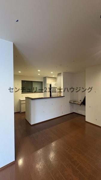 _ސ쌧sH1ڂ̒ÈˌẴrO