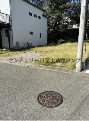 _ސ쌧sT̓yn̑OʓH܂ތnʐ^