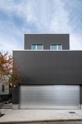 神奈川県鎌倉市坂ノ下の中古一戸建ての現地外観写真