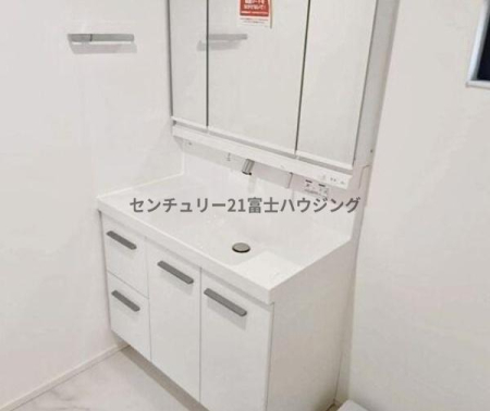 _ސ쌧s4ڂ̐VzˌĂ̐ʑEʏ