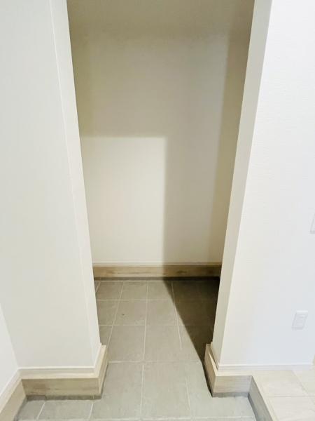 �_�ސ쌧������s�����u�̐V�z��ˌ��Ă̎��[