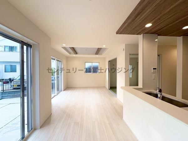 �_�ސ쌧������s���4���ڂ̐V�z��ˌ��Ẵ��r���O