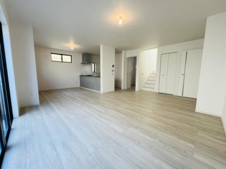 �_�ސ쌧������s�����u�̐V�z��ˌ��Ẵ��r���O