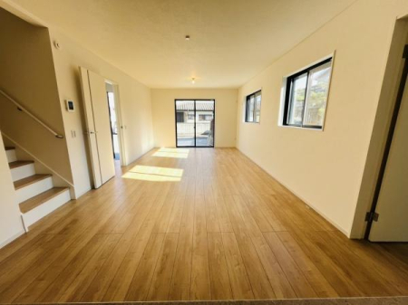 �_�ސ쌧������s�����u�̐V�z��ˌ��Ẵ��r���O