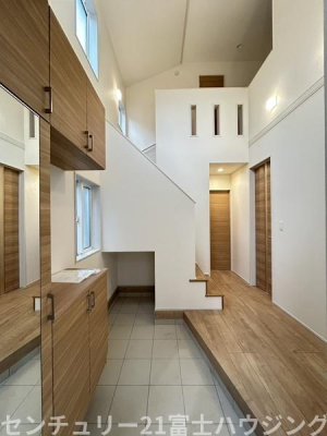 _ސ쌧s4ڂ̐VzˌĂ̌