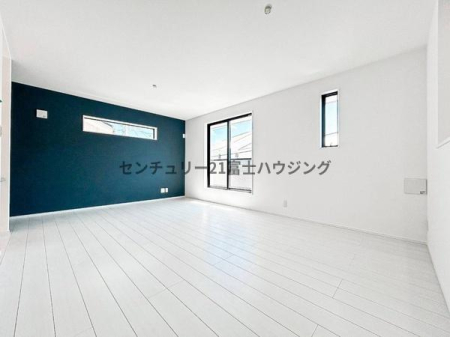 _ސ쌧qsz4ڂ̐VzˌẴrO