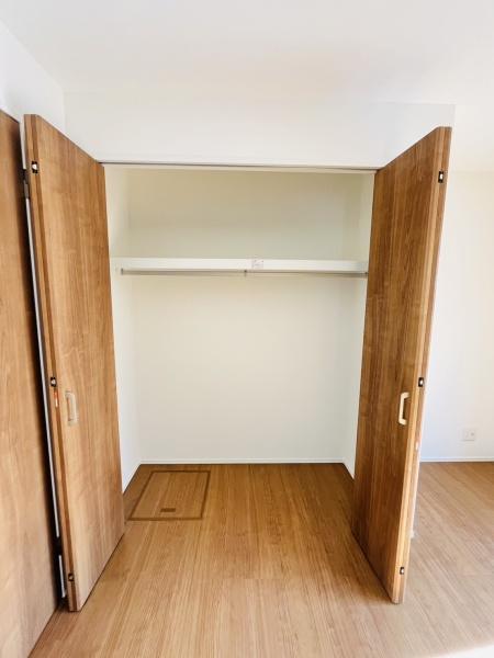 �_�ސ쌧������s�l�{��̐V�z��ˌ��Ă̎��[