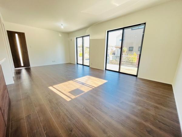 �_�ސ쌧������s�����u2���ڂ̐V�z��ˌ��Ẵ��r���O