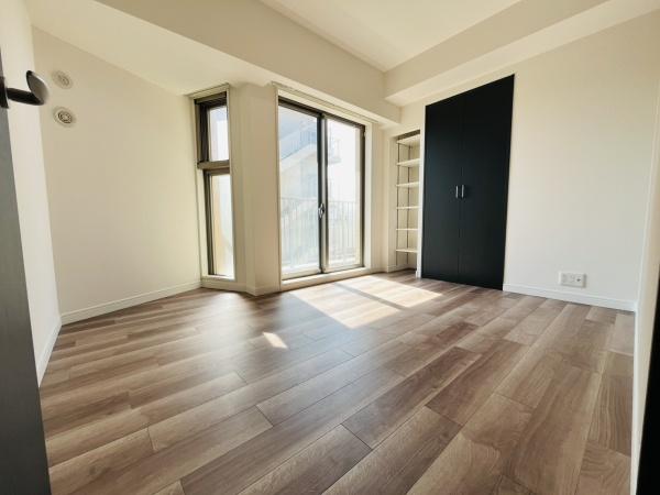 �_�ސ쌧������s������̒��Ã}���V�����̃��r���O