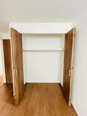 �_�ސ쌧������s�l�{��̐V�z��ˌ��Ă̎��[