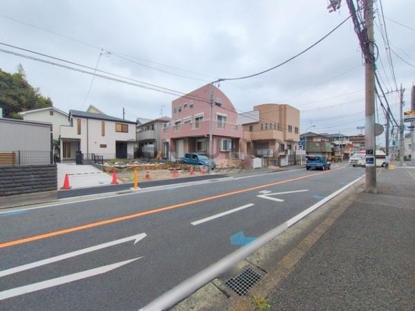 _ސ쌧s̐VzˌĂ̑OʓH܂ތnʐ^