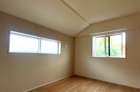 �_�ސ쌧������s���c3���ڂ̐V�z��ˌ��Ă̐Q��