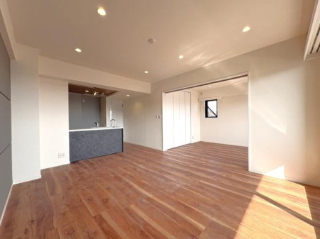 �_�ސ쌧����s�{����1���ڂ̒��Ã}���V�����̃��r���O